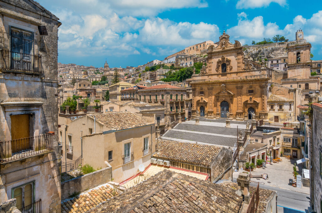 Duomo di San Pietro visto di fronte, Modica