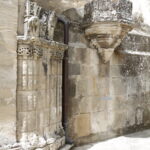 Dettaglio di un ingresso laterale