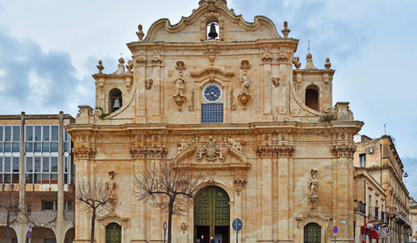 Facciata della chiesa Madre