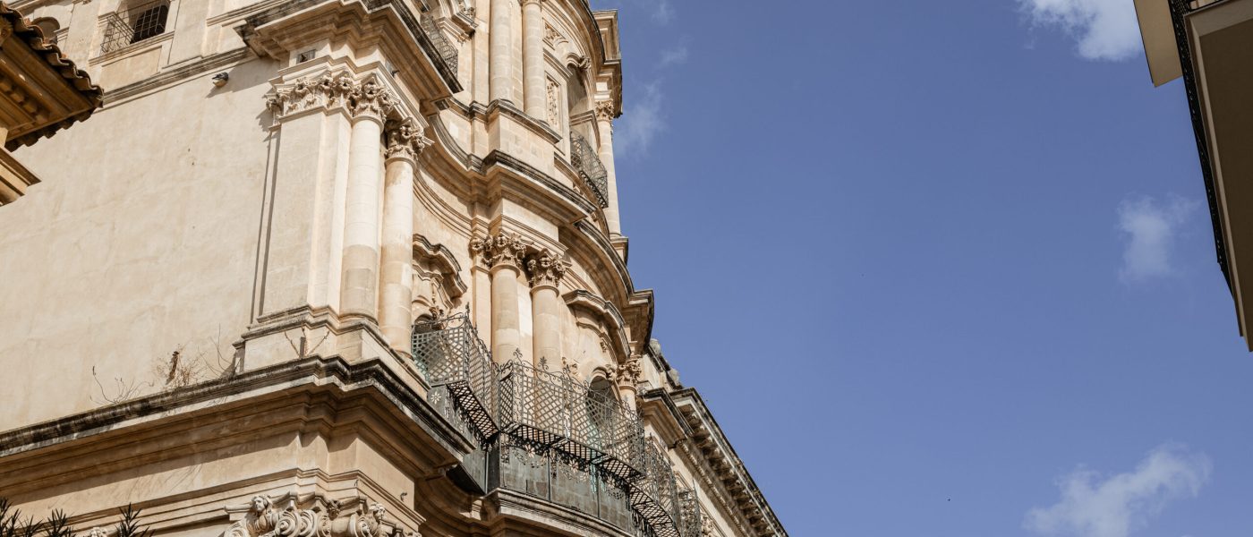 Esterno della Chiesa di San Giovanni Evangelista, Scicli