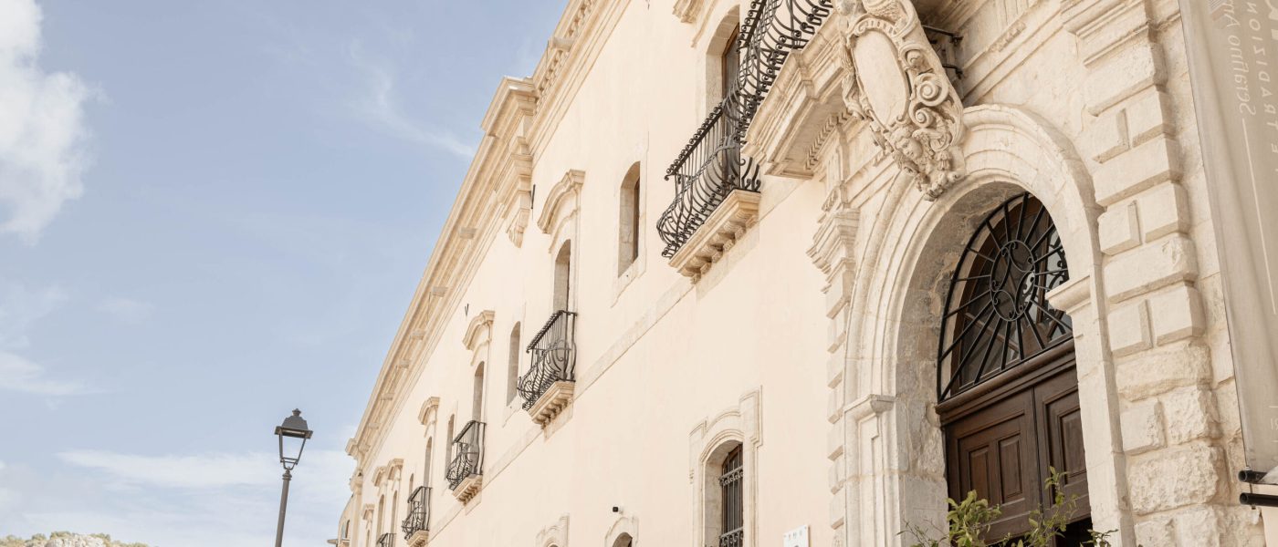 Esterno di Palazzo dei Padri Mercedari, Modica